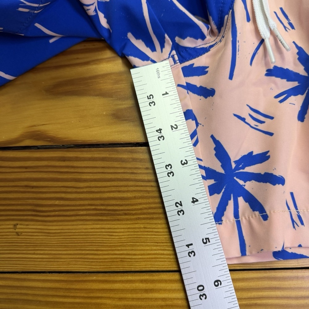 Chubbies The Weekend Kings Swim Trunks Mens Medium Palm Tree 5.5 Inch - Picture 9 of 12